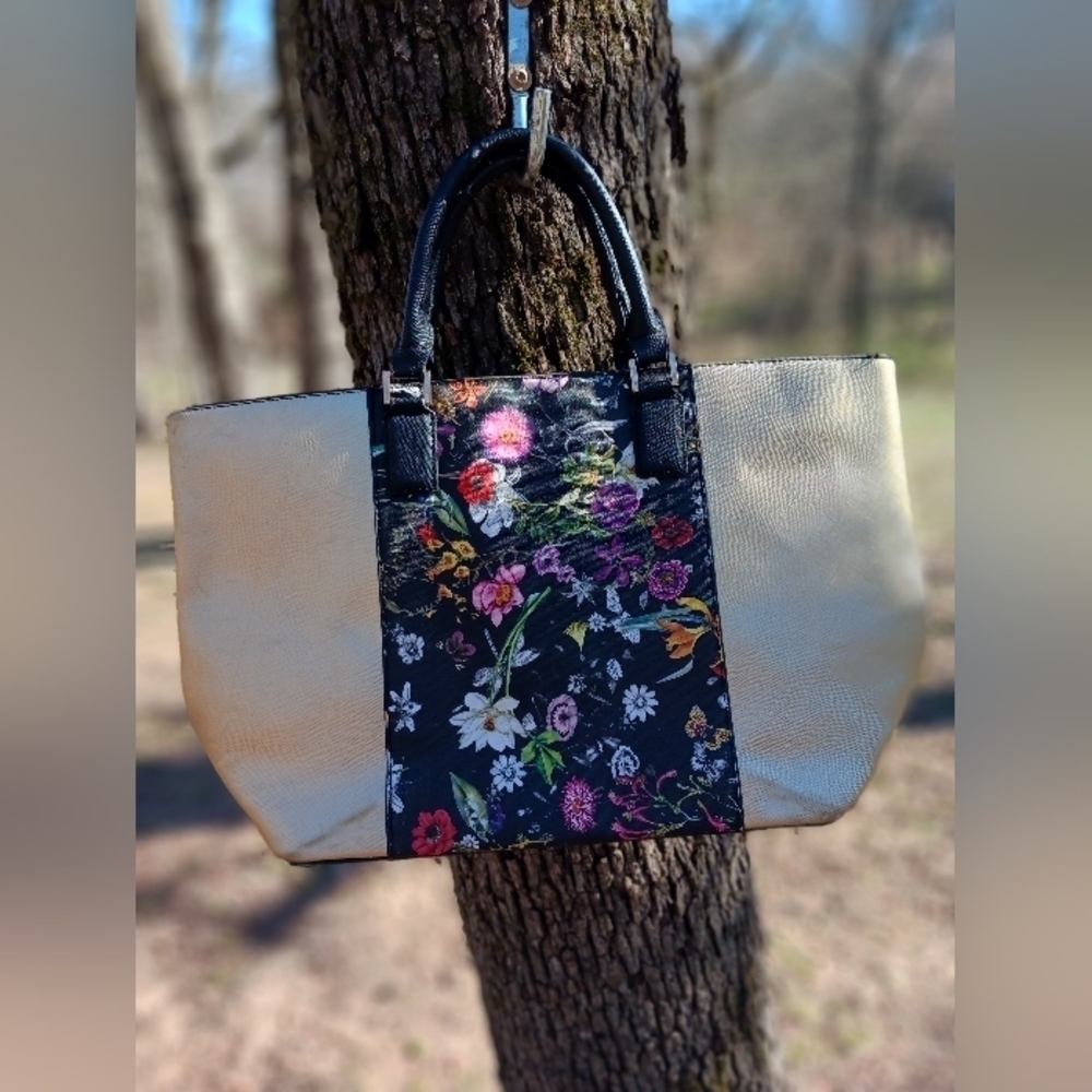 Dasein Handbag